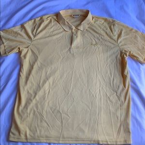 Yellow collared men’s shirt
